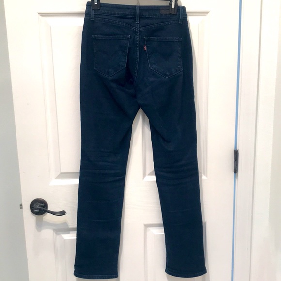 Levi’s bold curve straight jeans size 2/26 - Picture 3 of 3